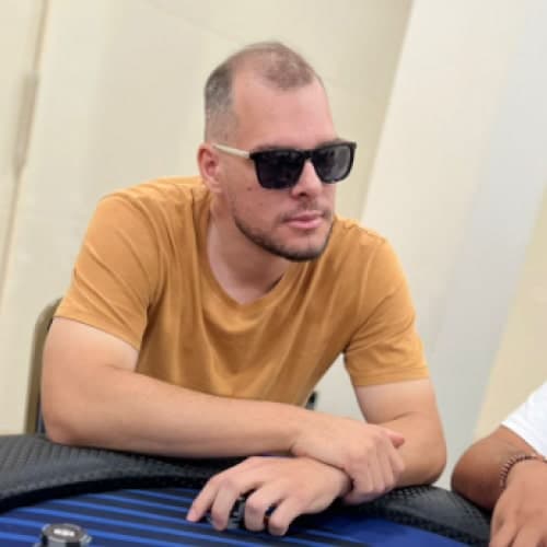 Rodrigo Gomes avatar